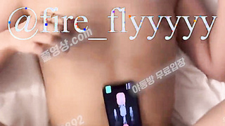 4212 섹트 fire_flyyyyy 섹스하면서 통화중이라곤 상상도 못하는 텔레 UB892
