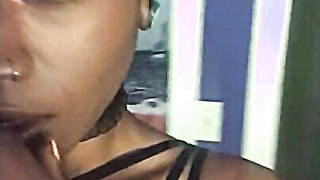 Black OF Model Jiggles Tushy