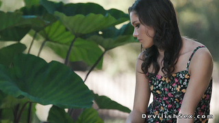 Nature photographer hard fucks brunette teen