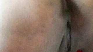 Ebony Girl Shows Booty