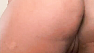 Ebony Hooker Exposess Butt