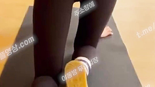 4249 온리팬스 김치커플(kimchi.couple) 운동하는 여자친구 데려다가 텔레 UB892