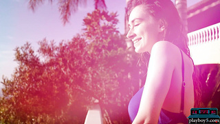 Ukrainian Yana and Gloria are smokin hot