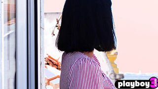 Passion summer posing session with babe