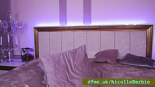 Brunette sensation Cum Eating Instructions on request