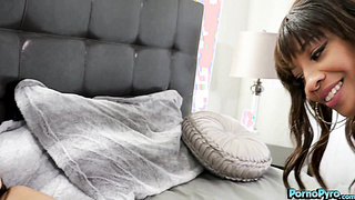 Lesbians Gia Derza And September Reign Eat Pussy