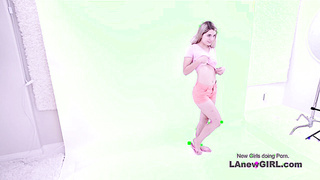 Horny blonde gets all slutty around cock