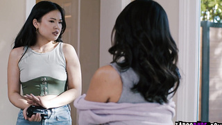 Charlene decides to go tell the couple