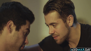 Dante Colle fucks Lucas Leons horny ass