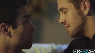 Dante Colle fucks Lucas Leons horny ass