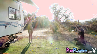 Big tits brunette Skye Blue shows body