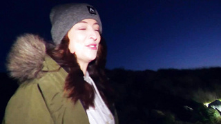 A Camgirl Fucks With a Fan