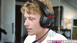 Stepsibs Jojo Austin and Parker make out on the couch