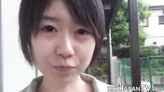 Youthful Asian chick flashes off caboose and snatch