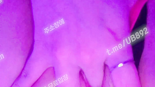 4471 온리팬스 하양이 핑거링 씹질 자위 물 많은게 맛있겠네 텔레 UB892