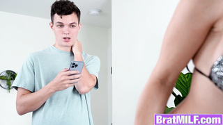 Stepmom MILF needs pics for her socials