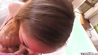 Ladyboy Thaisa Carvalho and Larissa gets analed