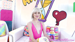 SWALLOWED Stretching out Jessie Saint's mouth