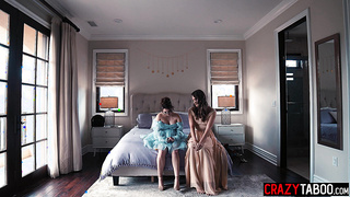 Gizelle Blanco making out with lesbian