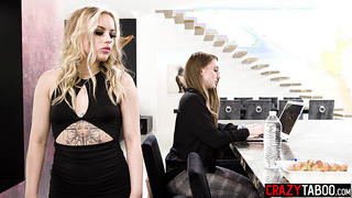 Anna Claire Clouds enjoys face sitting