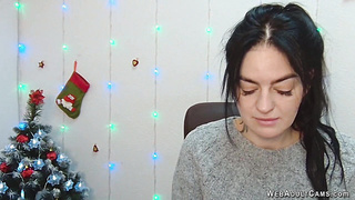 Brunette amateur Ukrainian babe webcam solo