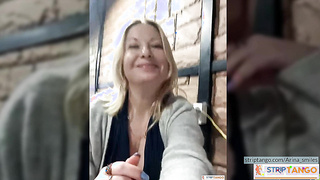 Arina_smiles Online cam live sex at stripTango