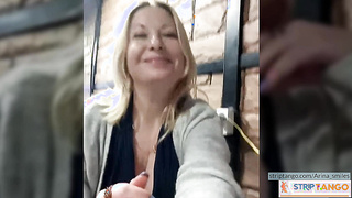 Arina_smiles Flirtatious act at stripTango