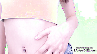 Sweetie 18 Needs Cock for lil teen pussy