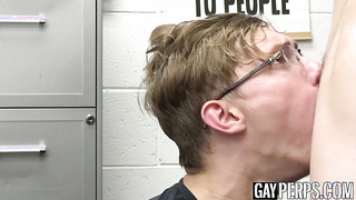 Homo perp Darron Bluu dominated by young officer Cole Church