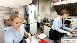 dirtypub Erotic display at stripTango