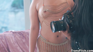 Eva Maxim feel attracted to Summer Col