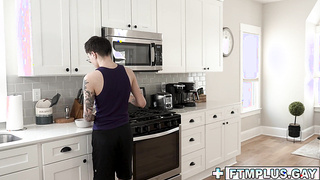 Joey bonus hole taste by DILF Dillon Stone