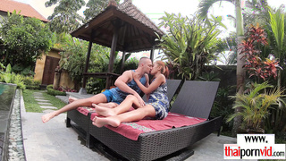 Amateur Thai teen fucking a BWC outdoor