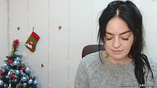 Dark haired amateur Ukrainian babe on webcam