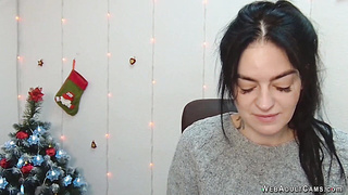 Dark haired amateur Ukrainian babe on webcam