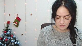 Dark haired amateur Ukrainian babe on webcam