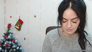 Dark haired amateur Ukrainian babe on webcam