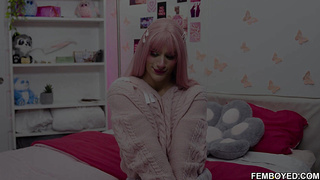 Femboy Cyrus Star rides her boyfriends cock