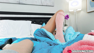 Vanessa Marie shares one bed with her stepbro