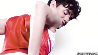 Cheeky femboy Cole Link rady for some fun