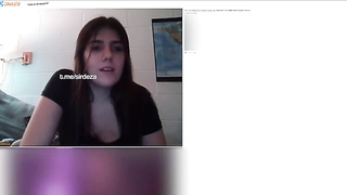 Omegle girl flash boobs and plays with her pussy