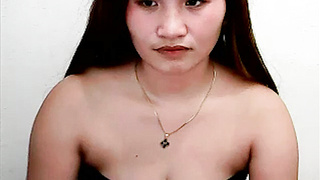 Sexy Teen Model Enjoys Showing off Her Amazing Naked Body on Cam