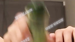 4799 서아 자위 오이 자위 몸매도 좋고 보지도 이쁘고 텔레 UB892