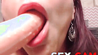 Sexy MILF would suck your cock and squirt for you