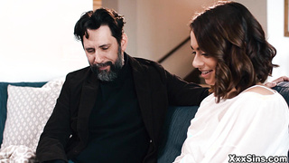 Sophia Burns avenge her bestfriend through Tommy