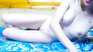 Busty Chick loves to pleasure her pussy with dildo