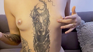 A lot of creampie in her pussy