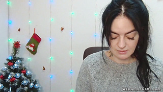 Brunette amateur babe in sweater chats on webcam show