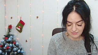 Brunette amateur babe in sweater chats on webcam show