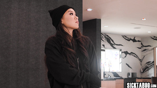 Aften Opal fucked by hot lesbian thief